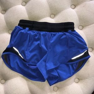 Lululemon Hotty Hot Shorts 2.5